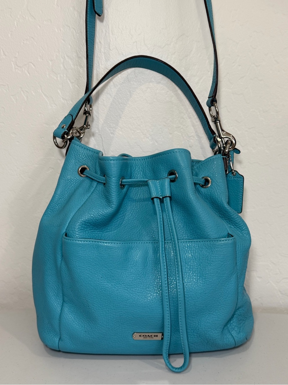 Coach Avery Teal Leather Bucket Drawstring Shoulder Bag Purse